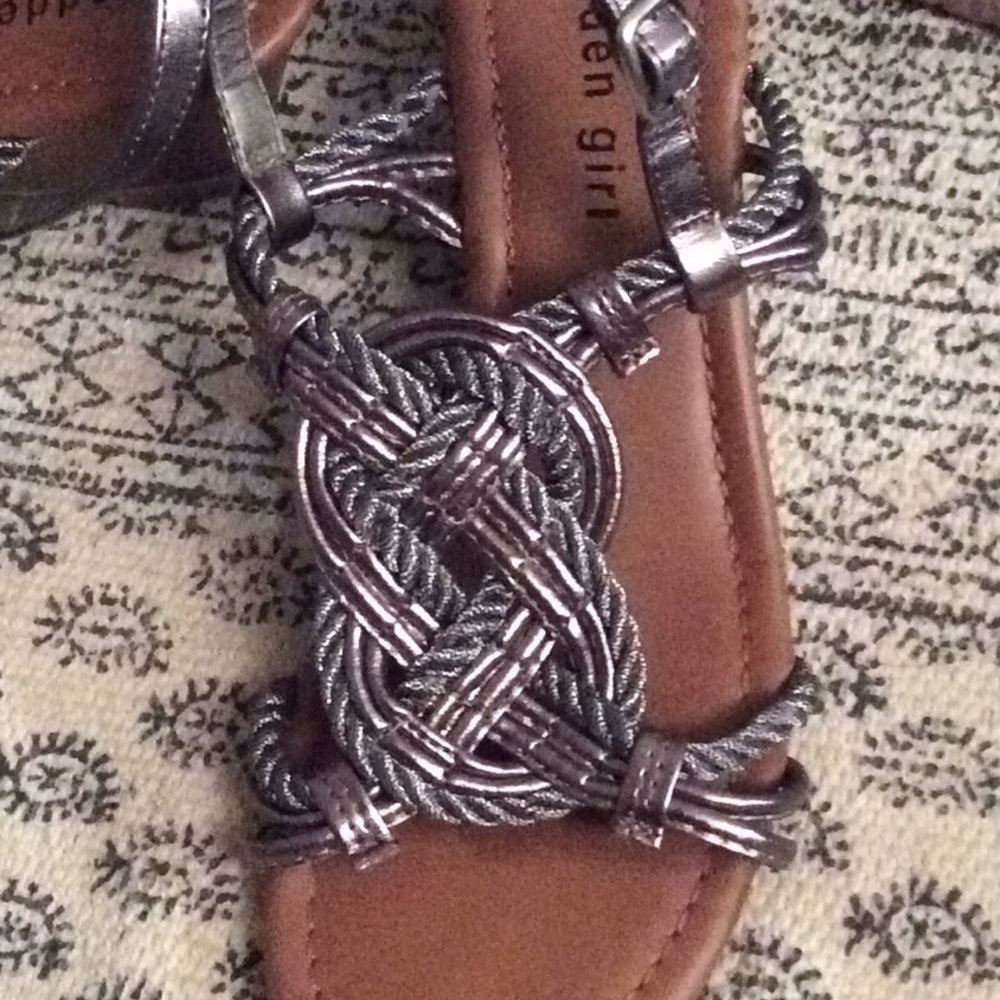 Madden Girl sandals - Picture 3 of 3